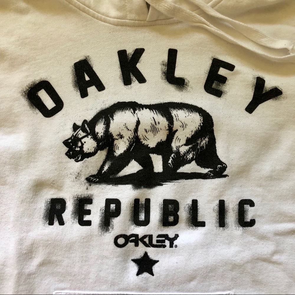 Oakley Hoodie